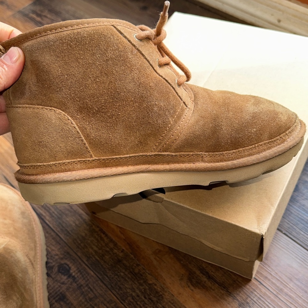 UGG Kids  Neumell ll tan boots - Picture 8 of 16